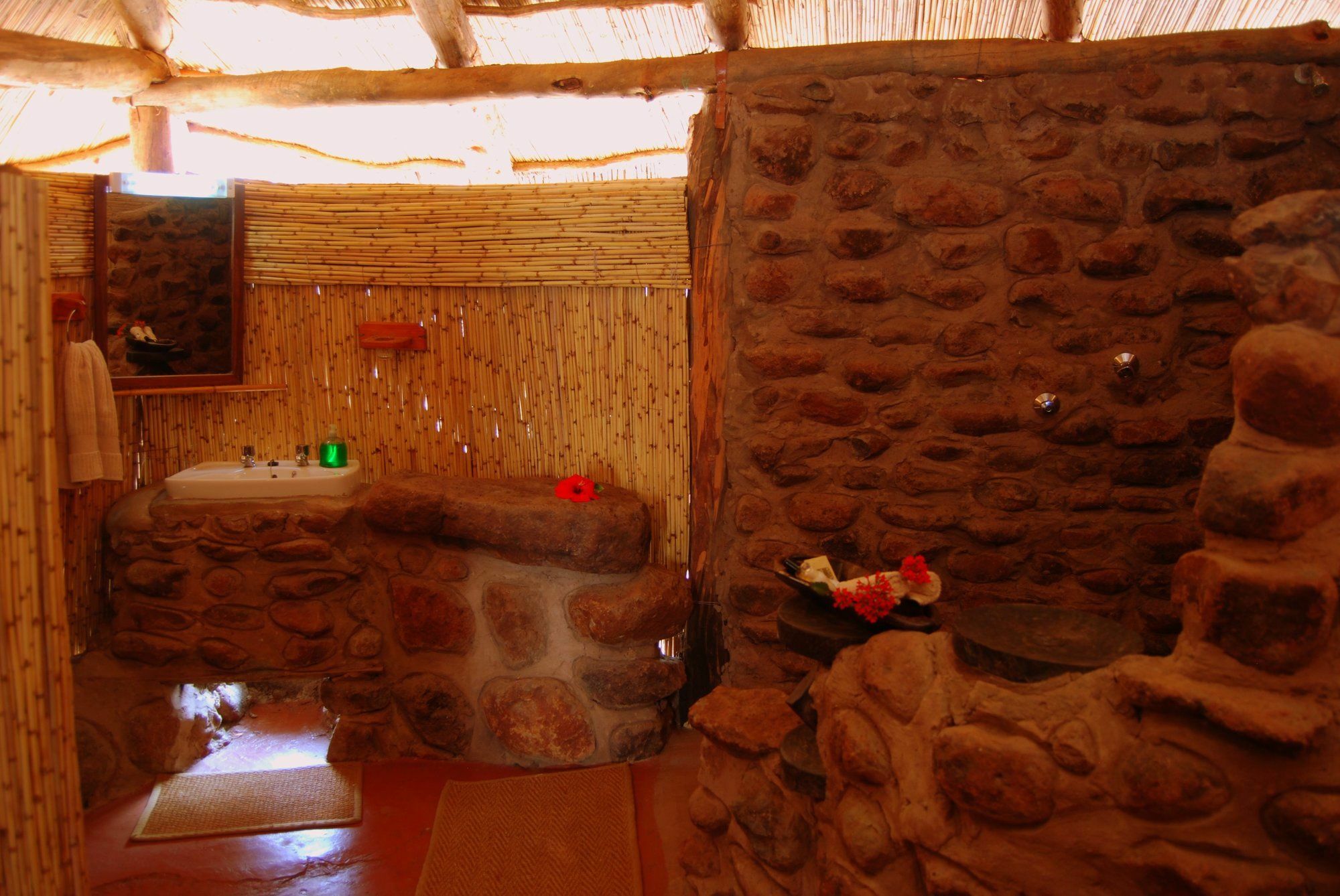 Taita Falcon Lodge Mukuni ภายนอก รูปภาพ